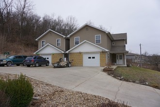 706 & 708 Hillside Dr. in Waynesville, MO - Building Photo - Building Photo