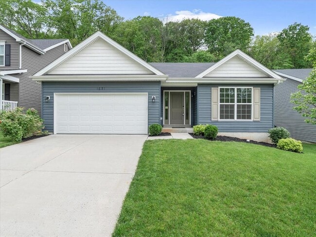 property at 1631 Ridgefield Blf Ct