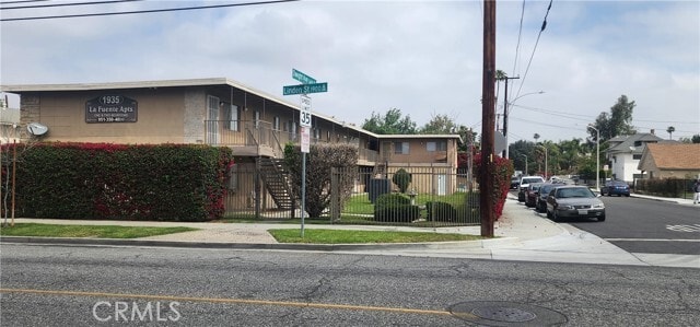 property at 1935 W Linden St