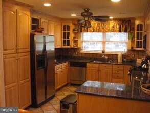 18523 Mountain Laurel Terrace in Gaithersburg, MD - Building Photo - Building Photo