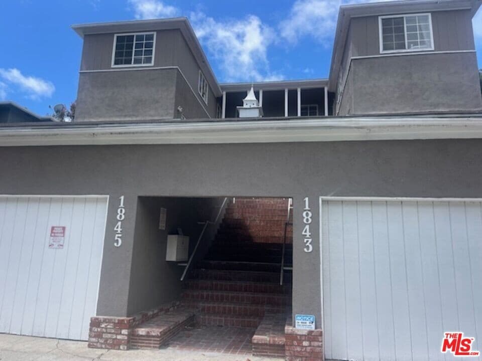1845-1845 1/2 S Beverly Glen Blvd in Los Angeles, CA - Building Photo