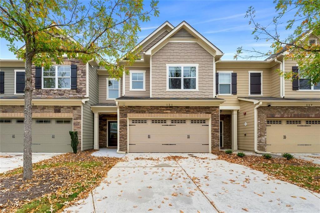 121 Davina Dr in Smyrna, GA - Building Photo