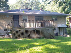 2749 Cherry Laurel Ln SW in Atlanta, GA - Building Photo - Building Photo