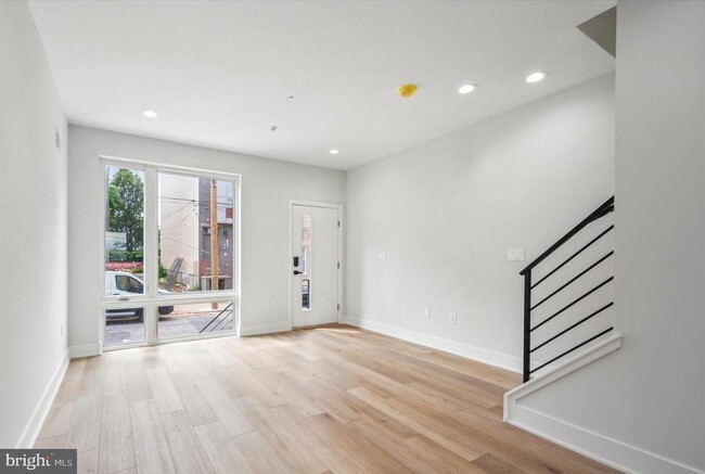 1741 N Marshall St in Philadelphia, PA - Foto de edificio - Building Photo