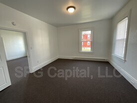 124 Ann St in Middletown, PA - Building Photo