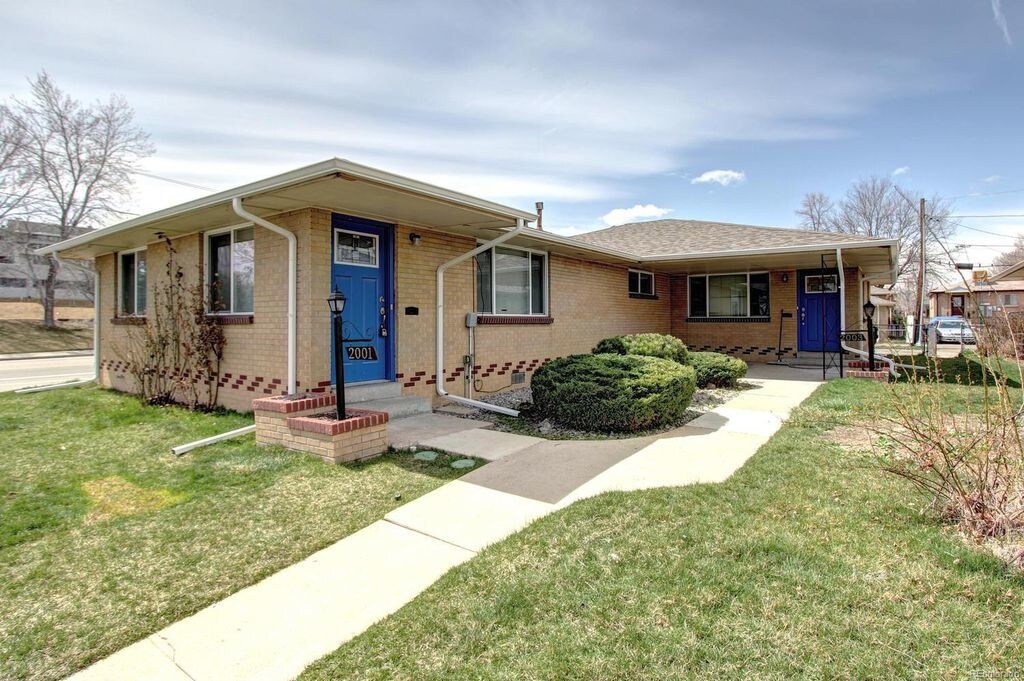 2001 Kendall St in Edgewater, CO - Building Photo