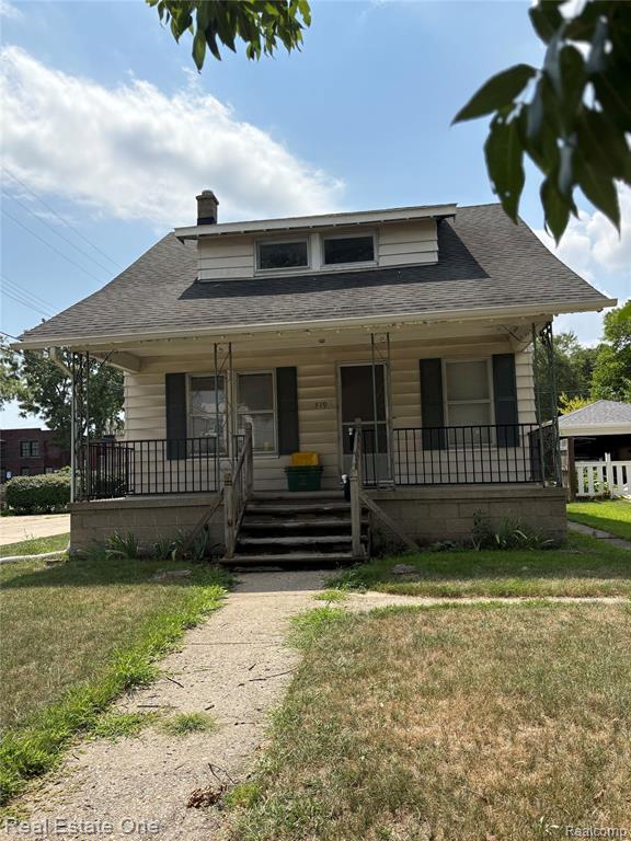 property at 319 W Parent Ave