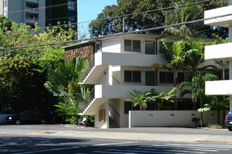 1567 Wilder Ave in Honolulu, HI - Building Photo - Building Photo