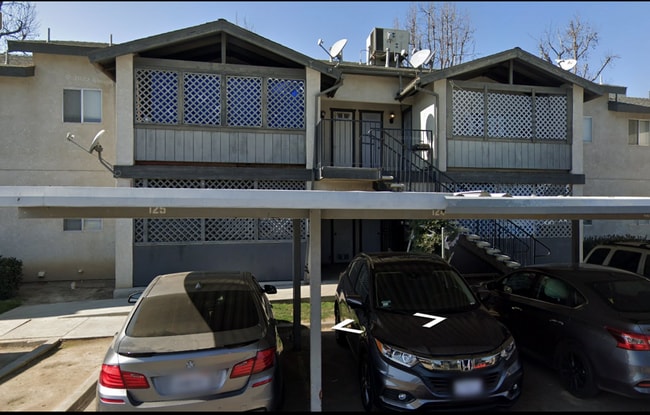 property at 4701 Beechwood St