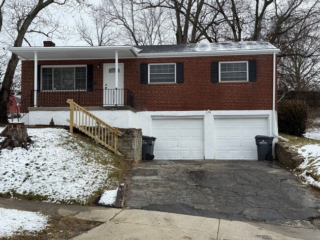 property at 410 Sunaire Terrace