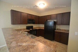 10225 W Camelback Rd in Phoenix, AZ - Building Photo - Building Photo