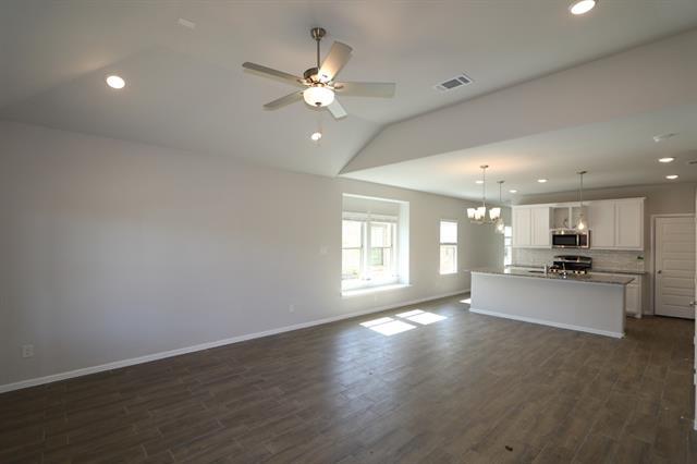 14057 Earlham St in Pilot Point, TX - Building Photo - Building Photo
