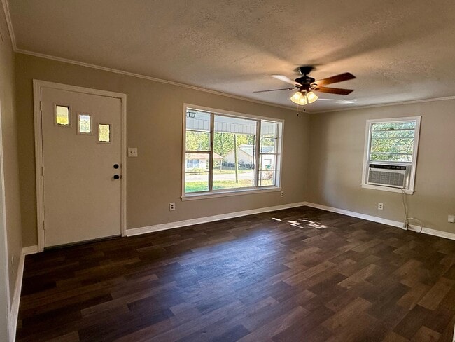 207 Lakeview Dr in Tupelo, MS - Building Photo - Building Photo