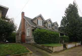 1144 10th Ave E in Seattle, WA - Building Photo - Building Photo