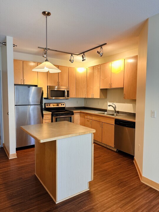 2600 University Ave SE in Minneapolis, MN - Building Photo