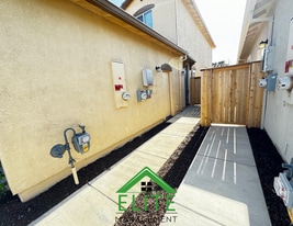 4301 Arctic Tern Cir in Rancho Cordova, CA - Building Photo