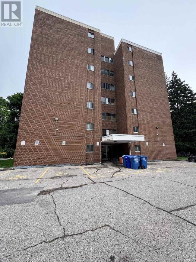 75-175 Albert St in London, ON - Building Photo - Building Photo