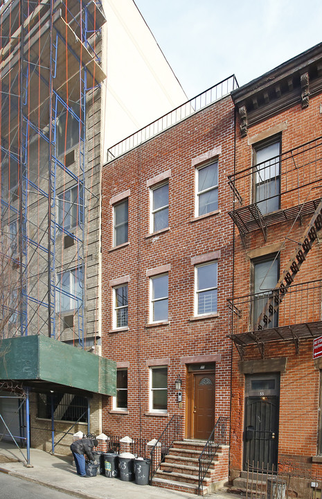 33 Garnet St in Brooklyn, NY - Building Photo