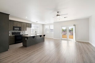 Redfield Villas Apartments in Reno, NV - Building Photo