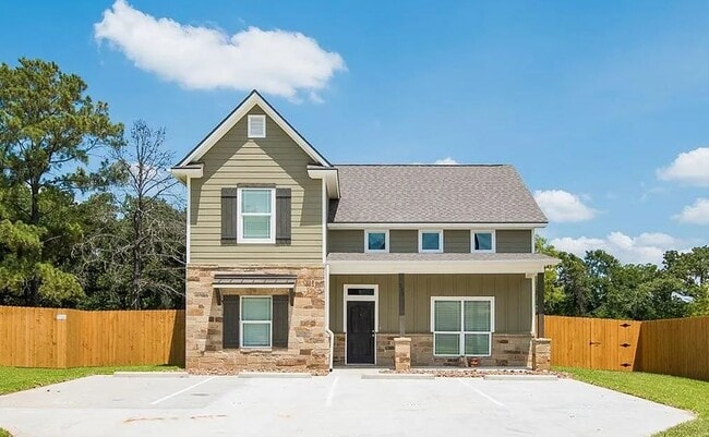 property at 112 Waverly Dr