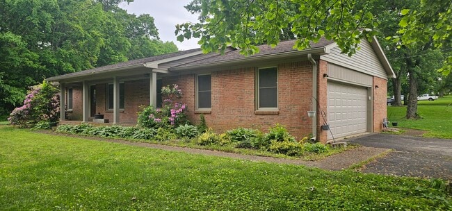 901 Hurst Dr in Hopkinsville, KY - Building Photo - Building Photo
