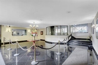 143-50 Hoover Ave in Queens, NY - Building Photo - Building Photo