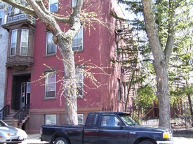 122 First St Apartamentos