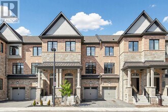 24 Icemaker Wy in Whitby, ON - Building Photo - Building Photo