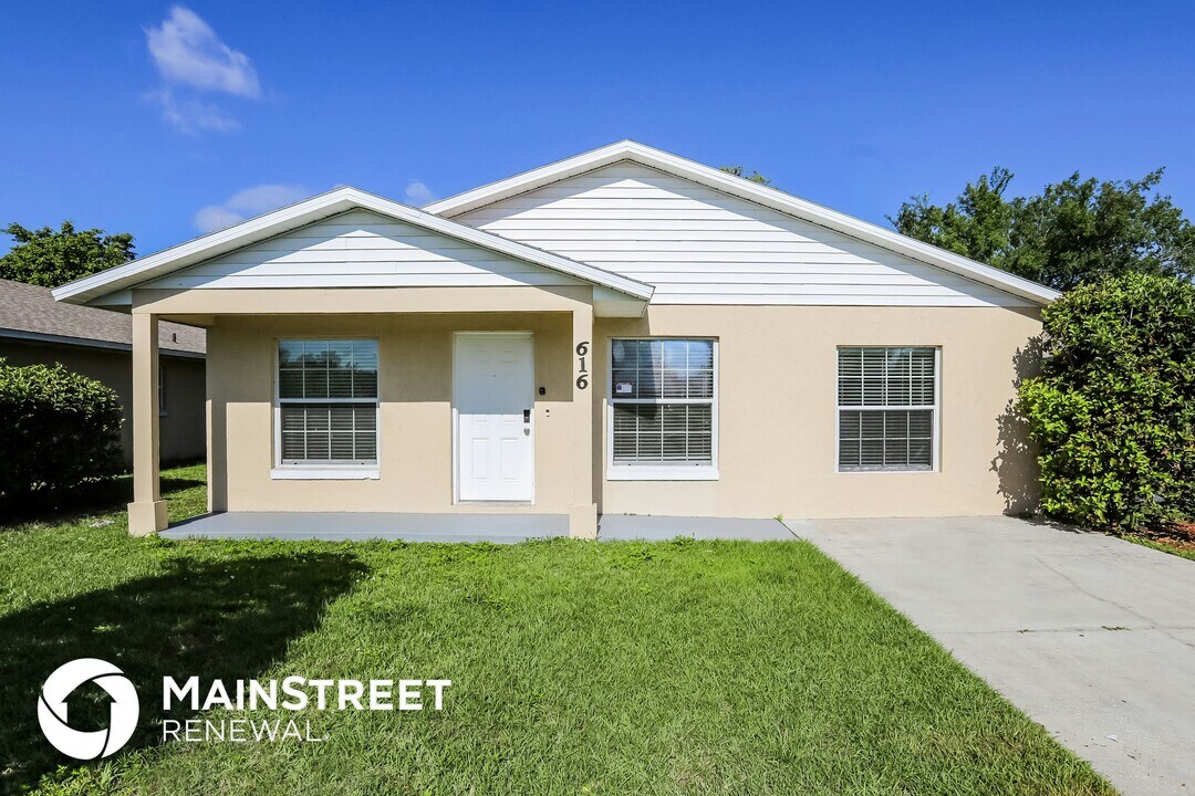 616 E Bay Cove in Winter Garden, FL - Building Photo