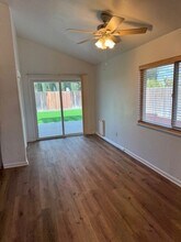 6104 Chicory Dr in Bakersfield, CA - Building Photo - Building Photo