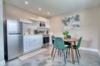 126 Mango St in Fort Myers Beach, FL - Building Photo - Building Photo