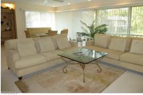 1549 Sandpiper St-Unit -26 in Naples, FL - Foto de edificio - Building Photo