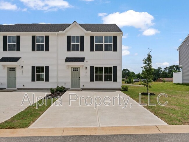 property at 3002 Oaksmere Dr