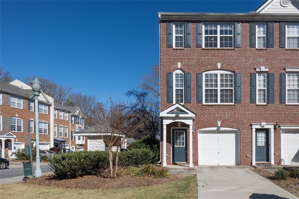 3177 Mill Springs Cir NE in Buford, GA - Building Photo