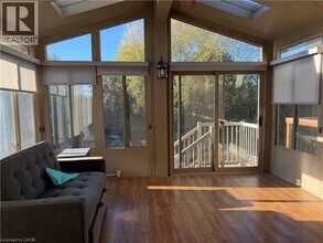 425 Old Oak Dr in Waterloo, ON - Building Photo - Building Photo