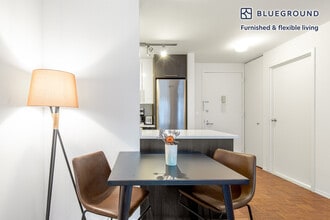 360 W 34th St. in New York, NY - Building Photo - Building Photo