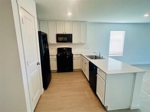 3619 Chambray Dr in Sherman, TX - Building Photo - Building Photo