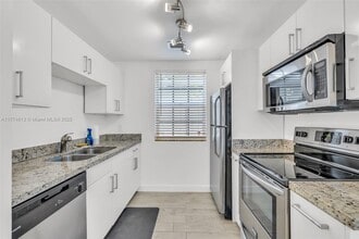 515 NE 63rd St in Miami, FL - Building Photo - Building Photo