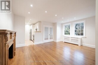 480 Oriole Pkwy in Toronto, ON - Building Photo - Building Photo