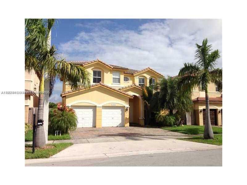 11315 NW 79th Ln in Medley, FL - Building Photo