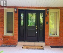 82 Windermere Crescent in Richmond Hill, ON - Building Photo - Building Photo
