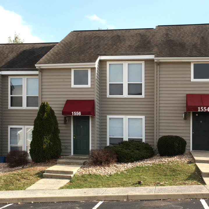 Foxhill Townhomes in Harrisonburg, VA - Building Photo