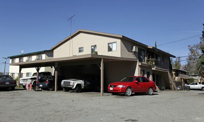 806 E Richland St in Ontario, CA - Building Photo - Building Photo