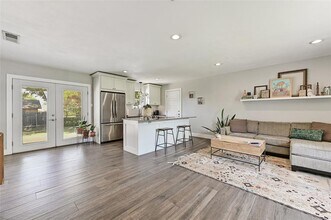 2313 Aldford Dr in Austin, TX - Building Photo - Building Photo