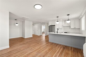 36 Evarts St-Unit -1 in Newport, RI - Building Photo - Building Photo