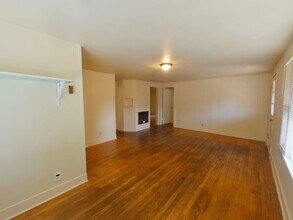 423 E 18th Ave-Unit -B in Eugene, OR - Building Photo - Building Photo