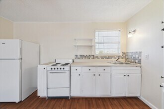 4011 Vista Blvd in Galveston, TX - Building Photo - Building Photo