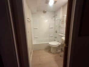 829 NW Market St in Seattle, WA - Building Photo - Building Photo