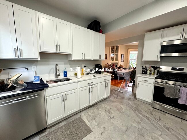 159 Boston St, Unit 1