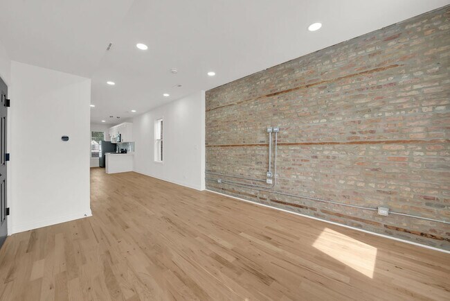 3816 S HONORE St in Chicago, IL - Building Photo - Building Photo